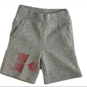 Under Armour Boys' Youth Size 4, True Grey Heather